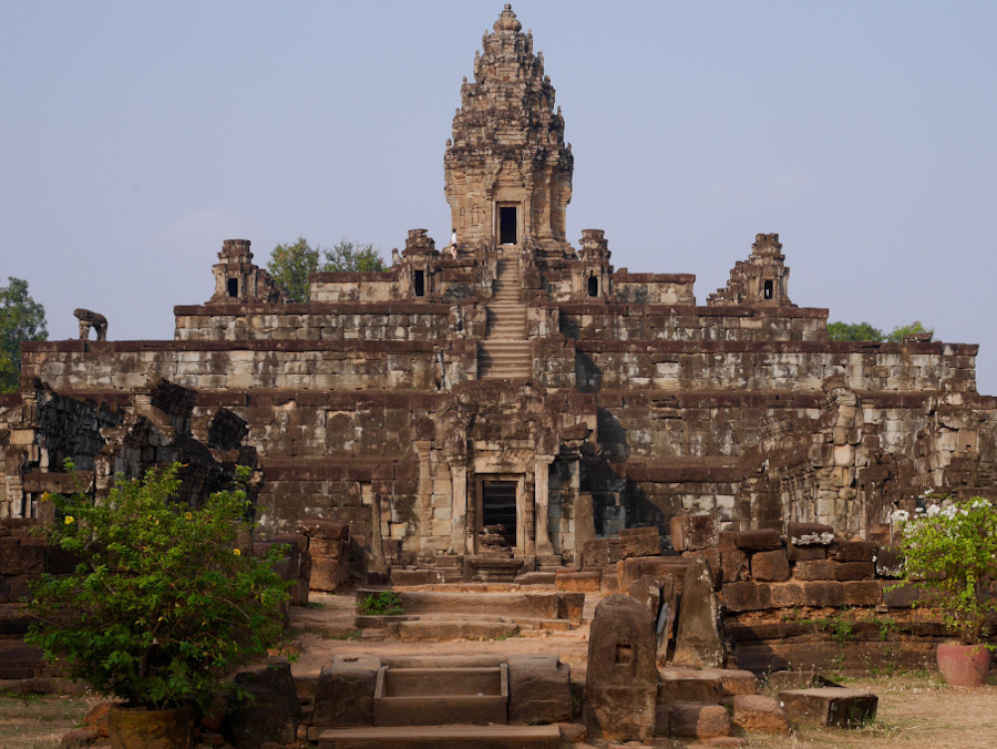 Le temple Bakonkg à Angkor au Cambodge
