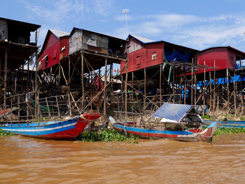 Maisons sur pilotis au Cambodge