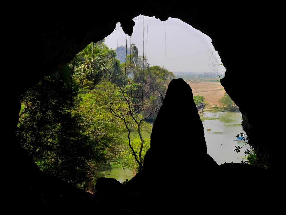 Saddan cave à Hpa An au Myanmar